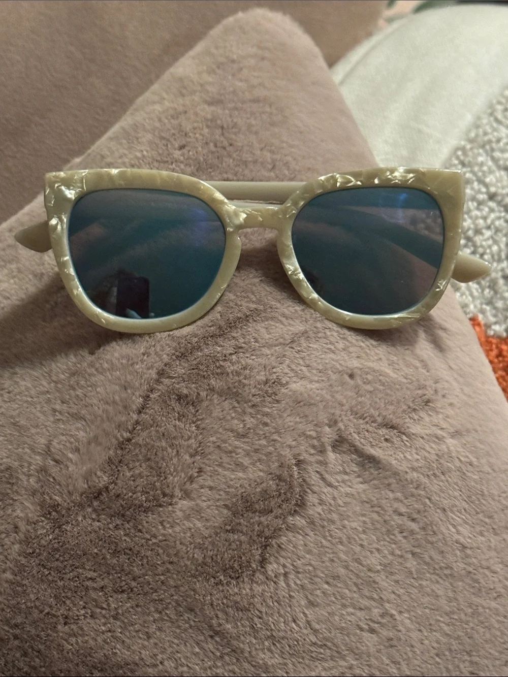 Quay Noosa Sunglasses Pearlized Cream Sunglasses with Blue Lenses